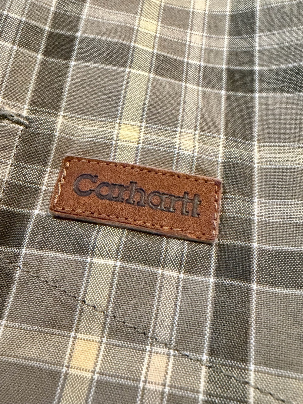 Carhartt Men’s Green Plaid Collared Short Sleeve Button Up Shirt Extra Large XL - Picture 3 of 8